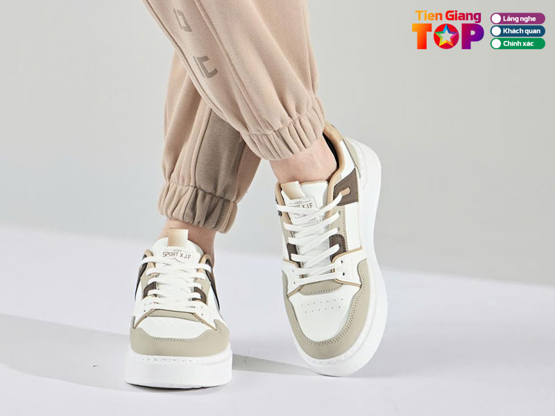 Kinh-nghiem-chon-mua-sneaker-chinh-hang-1-tiengiangtoplist
