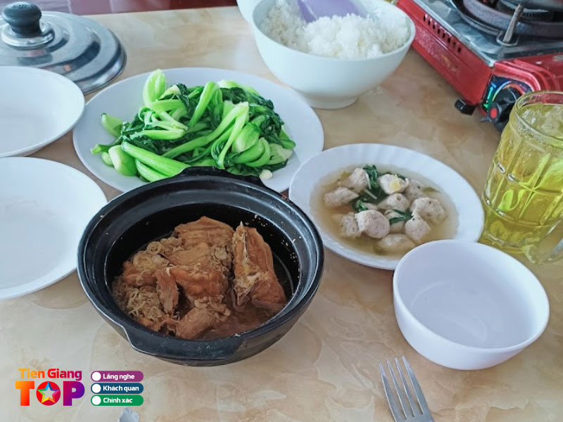 Quan-com-thanh-thuy-tiengiangtoplist