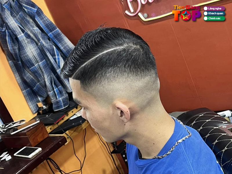 Vinh-barber-shop-tiengiangtoplist