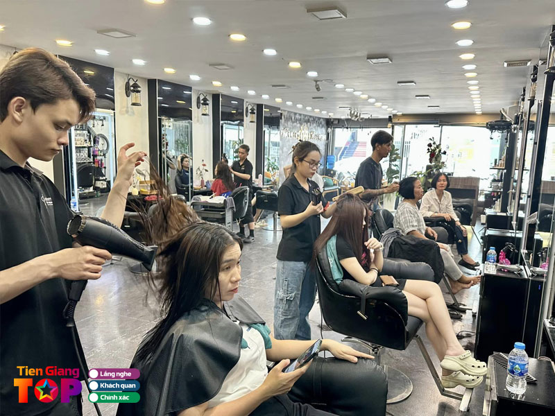 Hair-salon-academy-chan-hung-ho-phuong-tiengiangtoplist