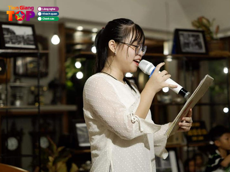 Trung-tam-am-nhac-hoang-yen-tiengiangtoplist