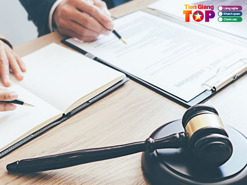 Cac-truong-hop-pho-bien-can-thue-luat-su-chuyen-nghiep-1-tiengiangtoplist