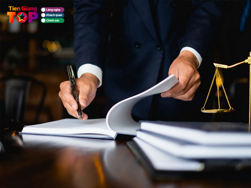 Van-phong-luat-su-vinh-phu-tiengiangtoplist