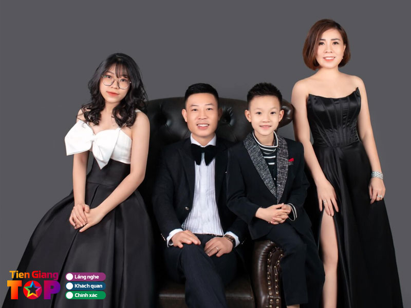 Bi-quyet-de-co-bo-anh-gia-dinh-dep-va-tu-nhien-1-tiengiangtoplist