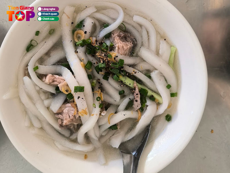 Banh-canh-vit-co-tuyet-tiengiangtoplist