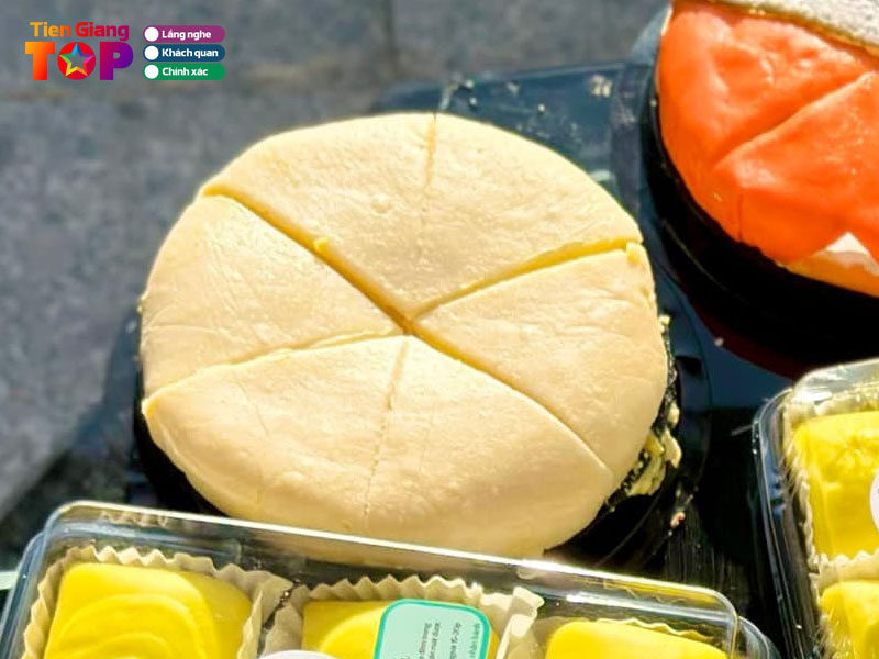 Banh-sau-rieng-be-uyen-tiengiangtoplist