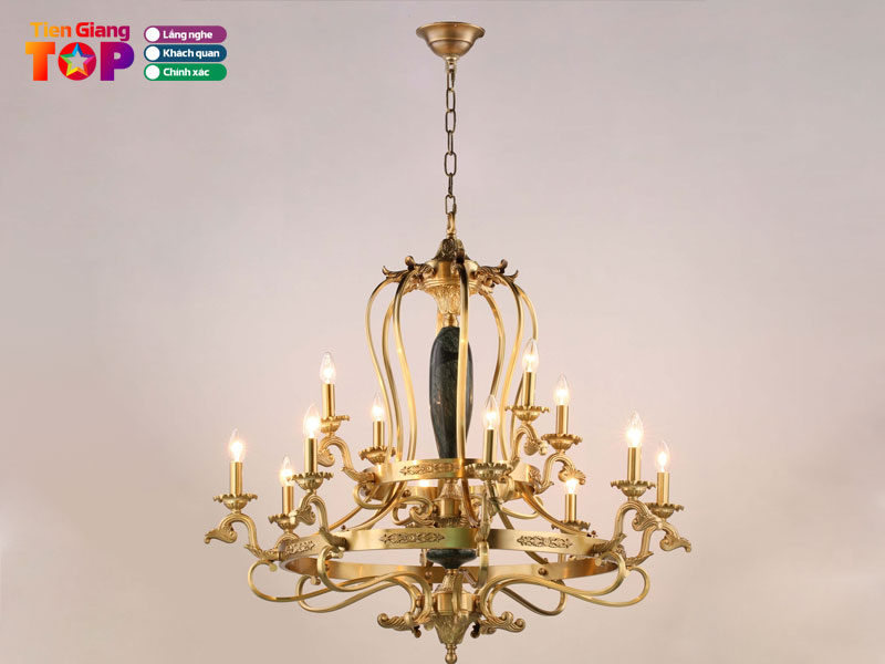 Den-trang-tri-chi-phi-tiengiangtoplist