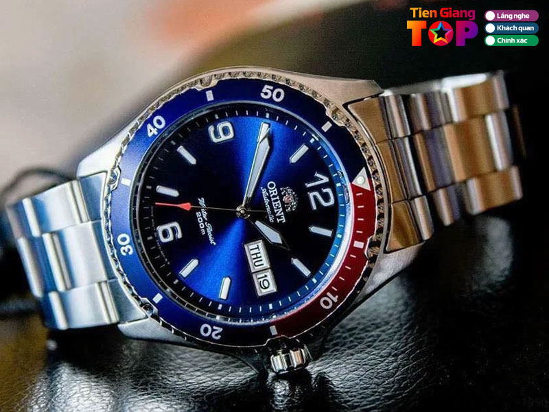 Dong-ho-chinh-hang-watch-center-1-tiengiangtoplist