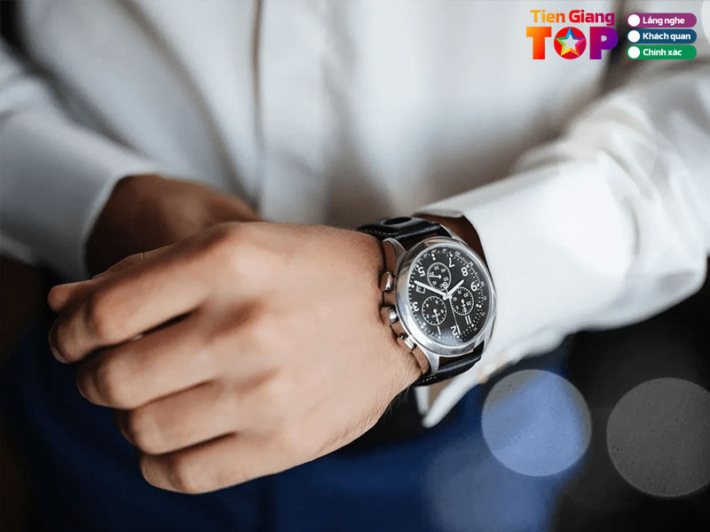 Mot-so-kinh-nghiem-de-khi-mua-dong-ho-tranh-nham-hang-kem-chat-luong-tiengiangtoplist