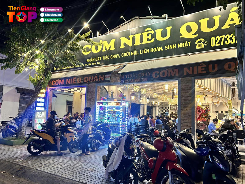 Am-thuc-chay-com-nieu-quan-tiengiangtoplist