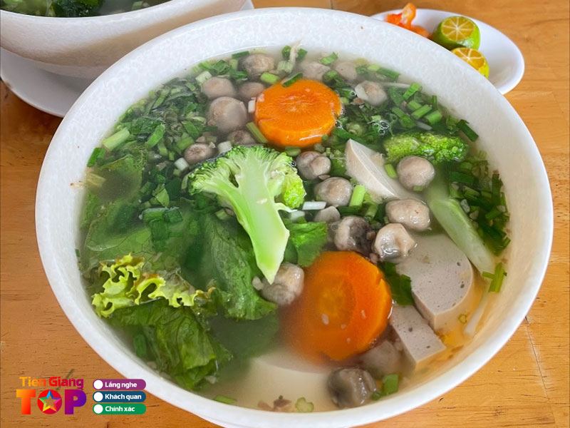 Am-thuc-chay-lien-hoa-quan-tiengiangtoplist