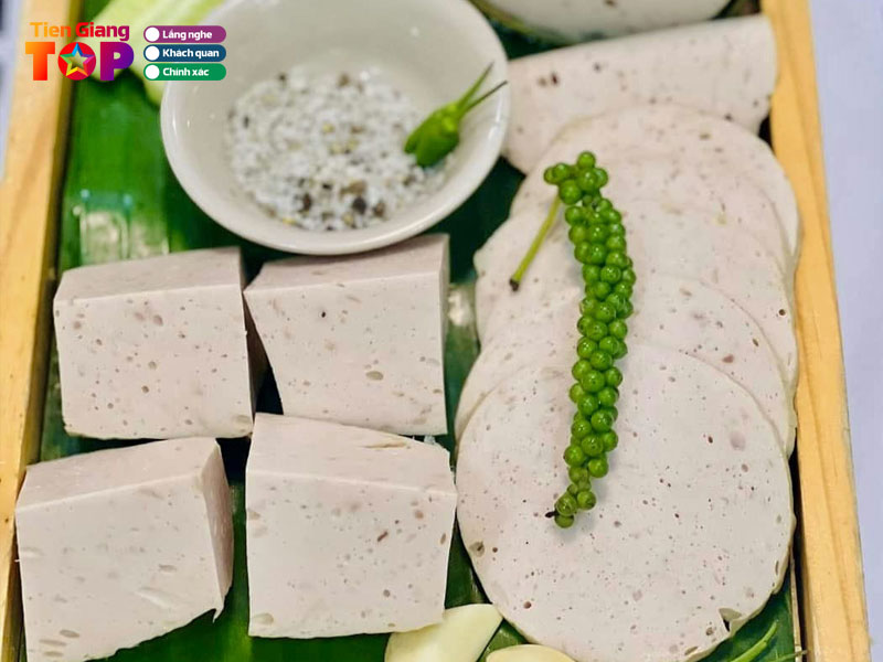 Co-so-san-xuat-gio-cha-tan-ngoc-thanh-tiengiangtoplist