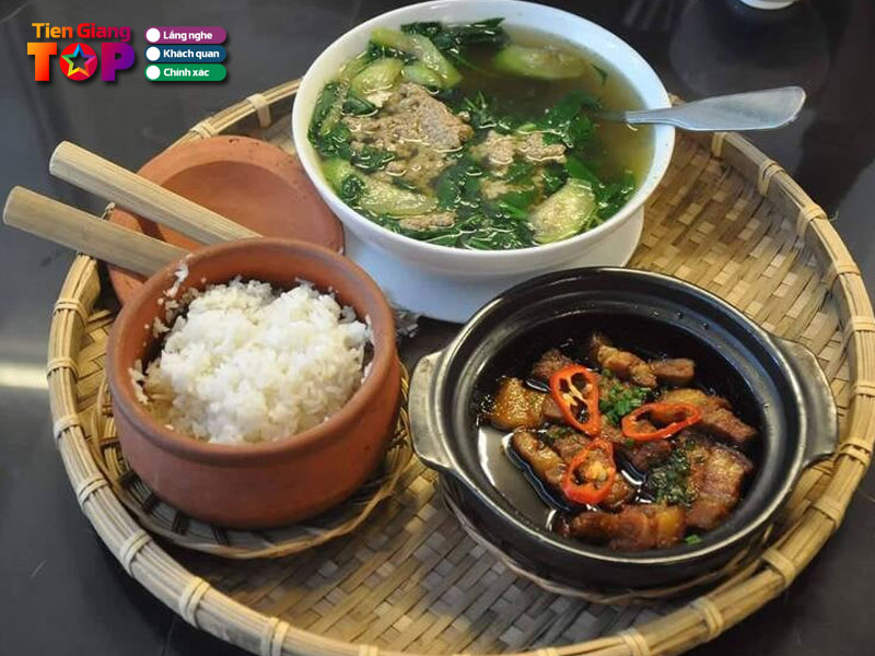 Com-nieu-phu-sa-quan-dac-san-mien-tay-tiengiangtoplist