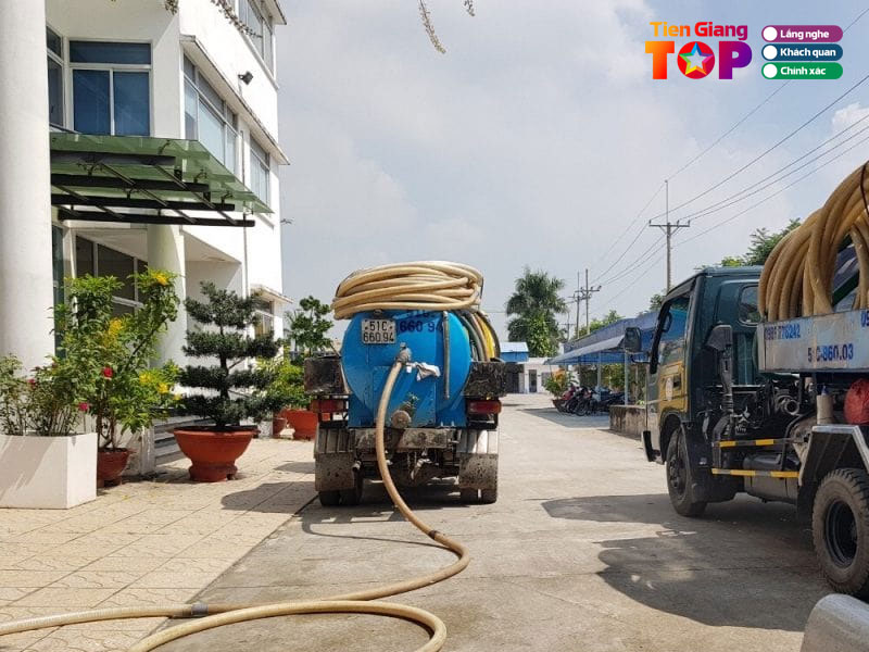 Cong-ty-ve-sinh-moi-truong-xanh-group-tiengiangtoplist