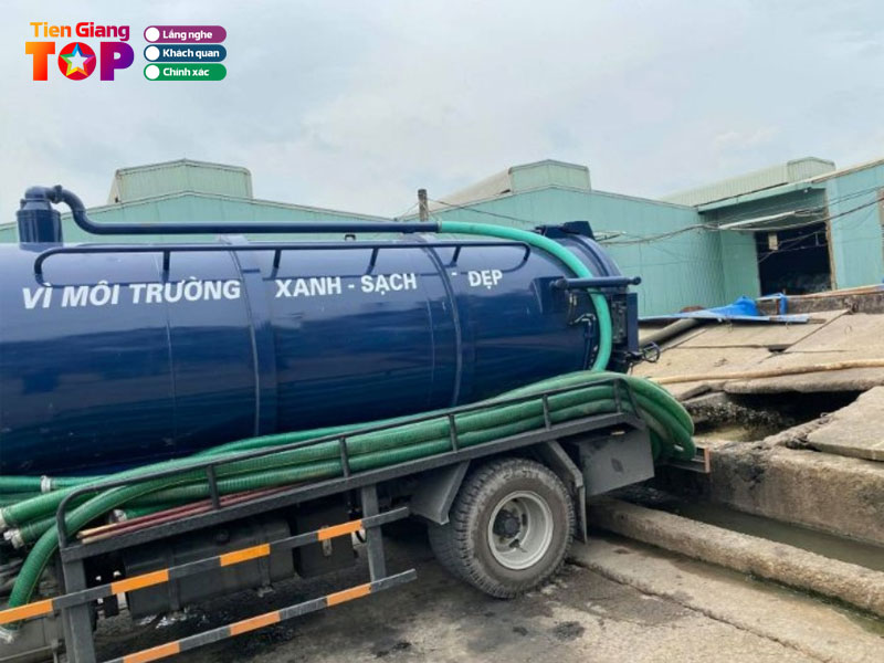 Cong-ty-ve-sinh-moi-truong-xanh-tiengiangtoplist