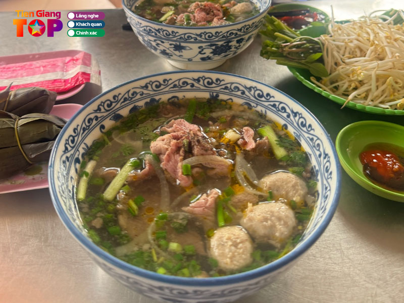 Pho-quoc-te-tiengiangtoplist