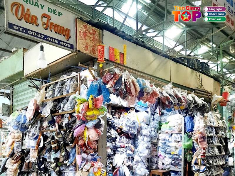 Cua-hang-giay-dep-van-trang-tiengiangtoplist