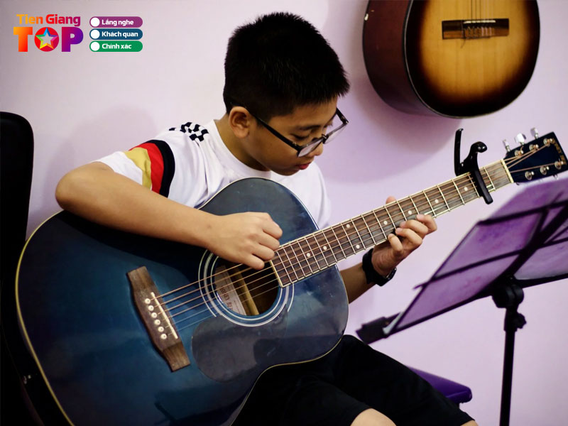 Truong-am-nhac-sang-tao-go-cong-tiengiangtoplist