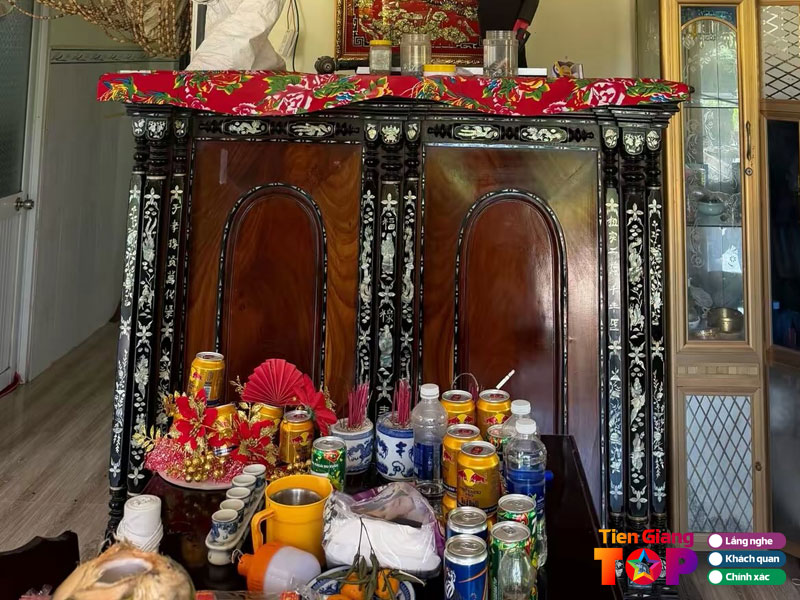 Cua-hang-dang-khang-1-tiengiangtoplist