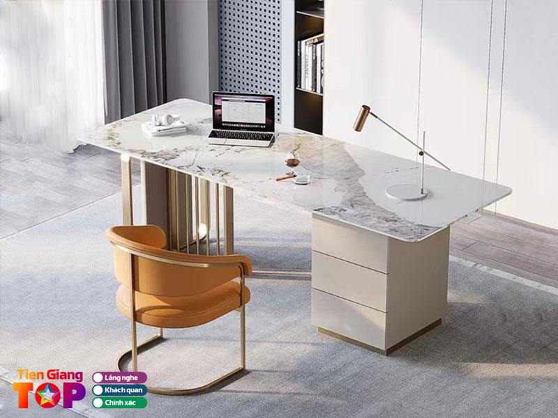 Nhung-tieu-chi-lua-chon-cua-hang-mua-ban-lam-viec-1-tiengiangtoplist