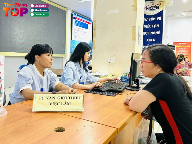 Vi-sao-ban-nen-lua-chon-trung-tam-gioi-thieu-viec-lam-uy-tin-1-tiengiangtoplist