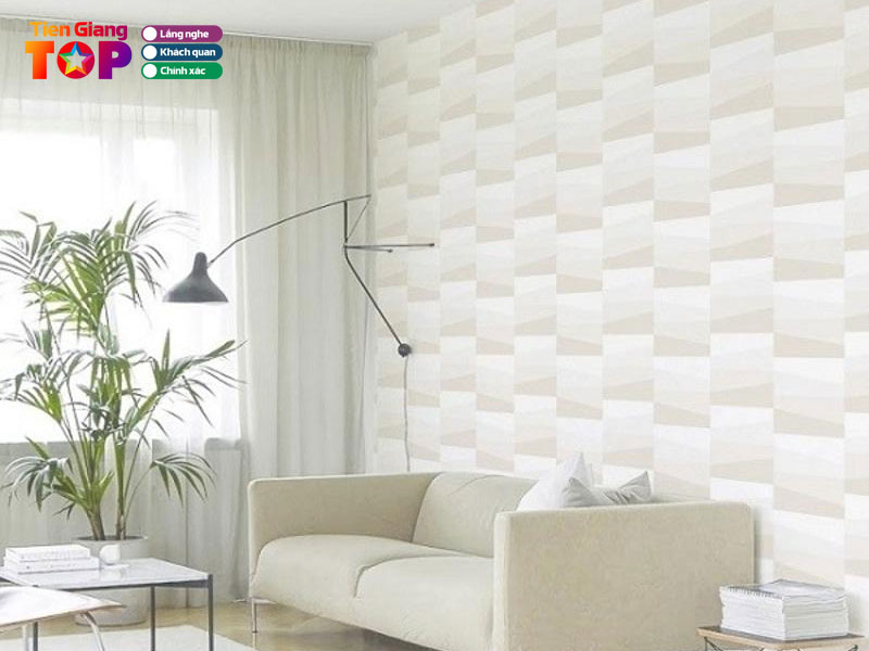 Cua-hang-giay-dan-tuong-huy-cuong-tiengiangtoplist