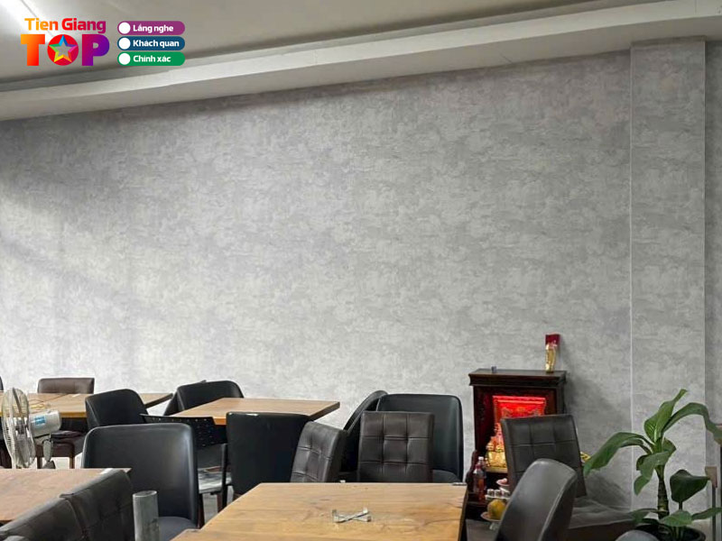 Tam-nhua-op-tuong-san-nhua-gia-go-giay-dan-tuong-hoang-an-tiengiangtoplist