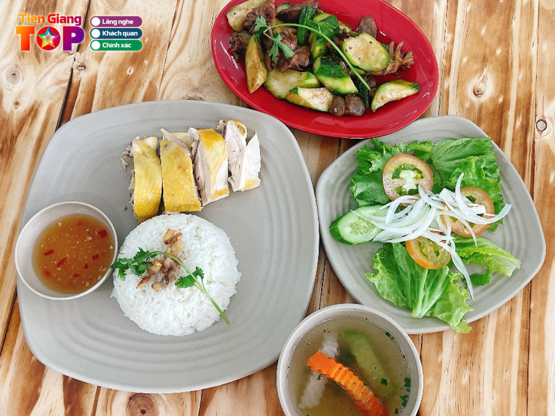 Com-trua-van-phong-hy-lac-tiengiangtoplist