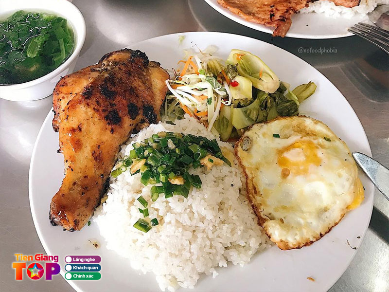 Quan-com-trua-le-van-nghe-tiengiangtoplist