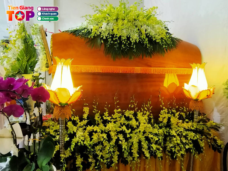 Dich-vu-tang-le-nguyen-cuong-tiengiangtoplist