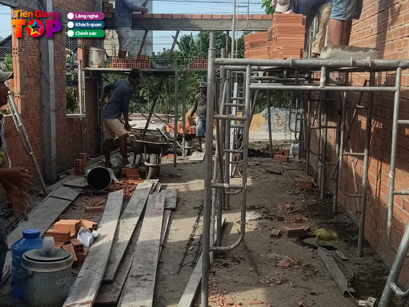 Thi-cong-noi-that-dung-tien-do-tiengiangtoplist