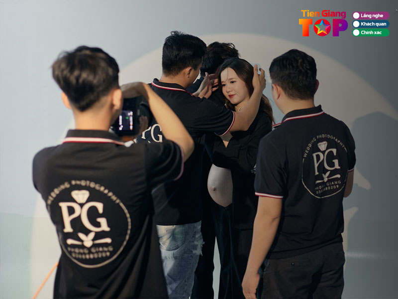 Phong-giang-studio-chuyen-chup-anh-o-tien-giang-tiengiangtoplist