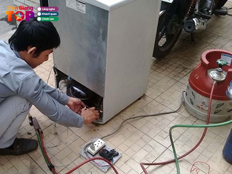 Sua-may-lanh-o-my-tho-tiengiangtoplist