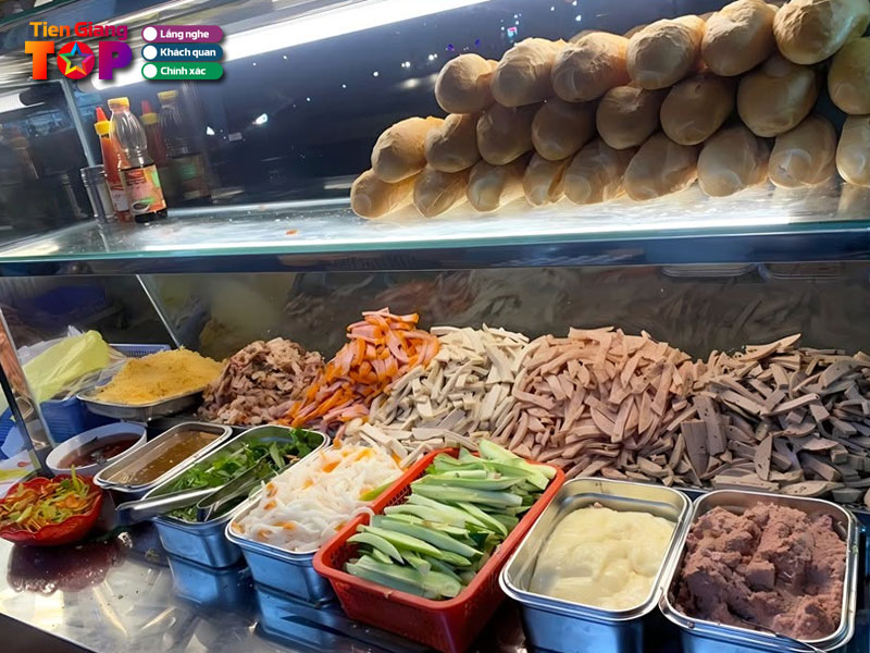Banh-mi-tuan-map-tiengiangtoplist