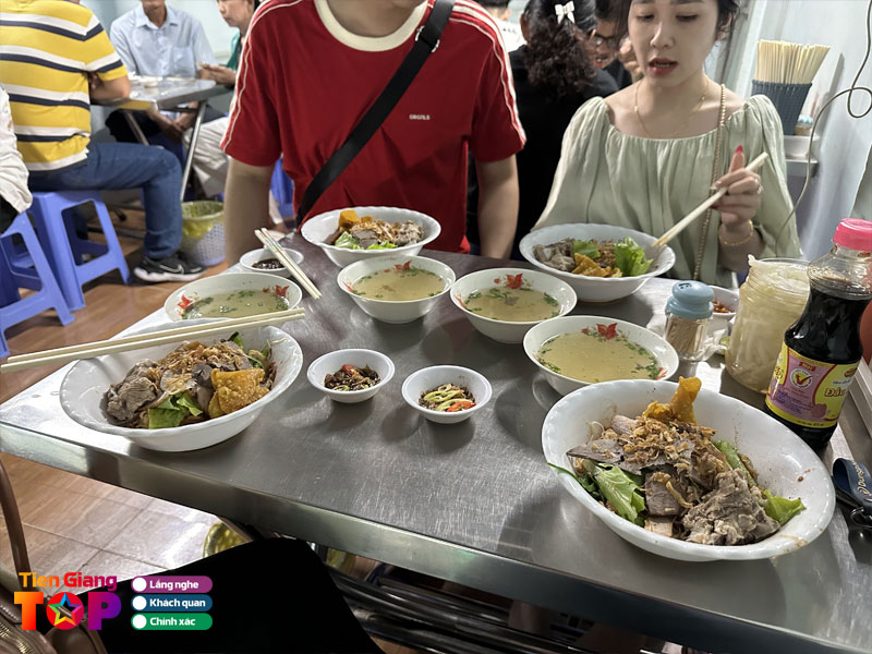 Hu-tieu-tu-lun-tiengiangtoplist